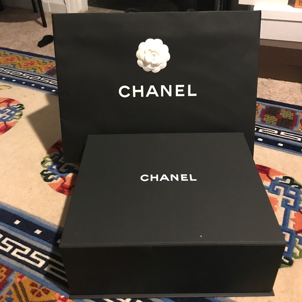 Chanel magnet box with bag.
